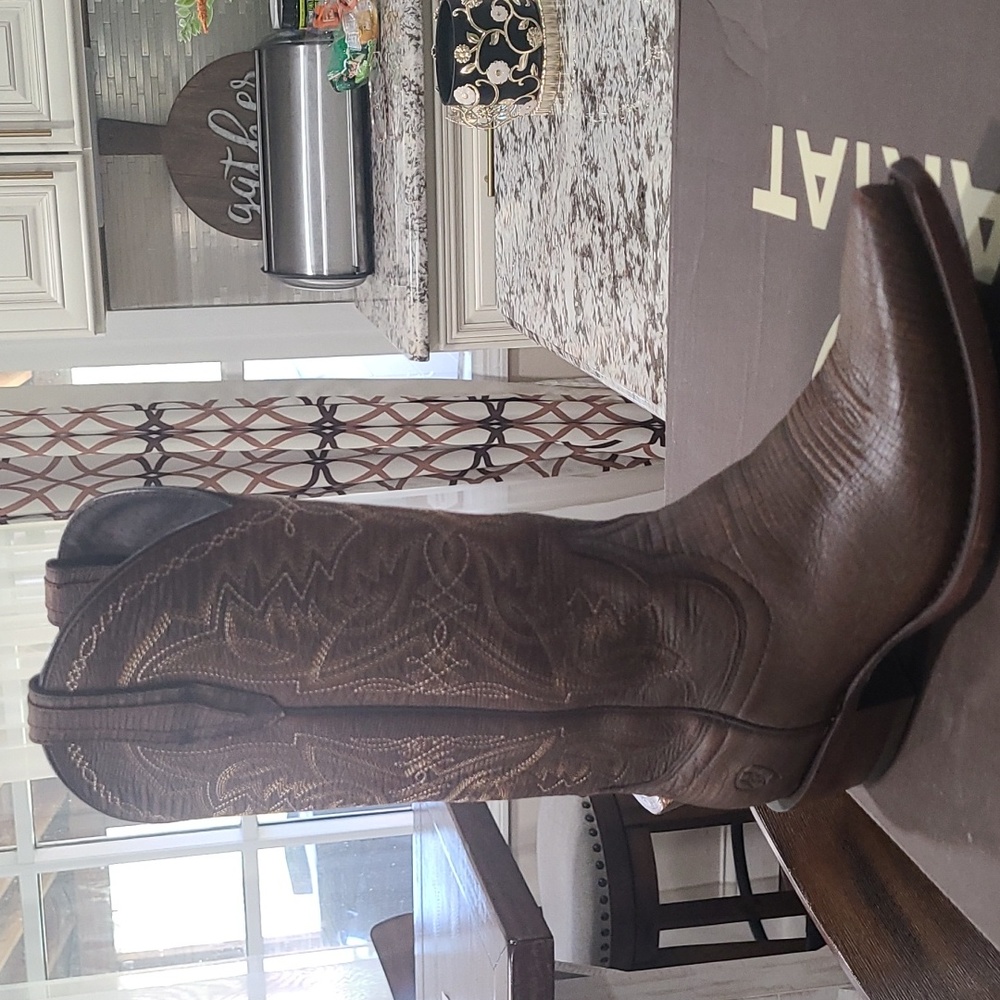 Ariat cowboy boots